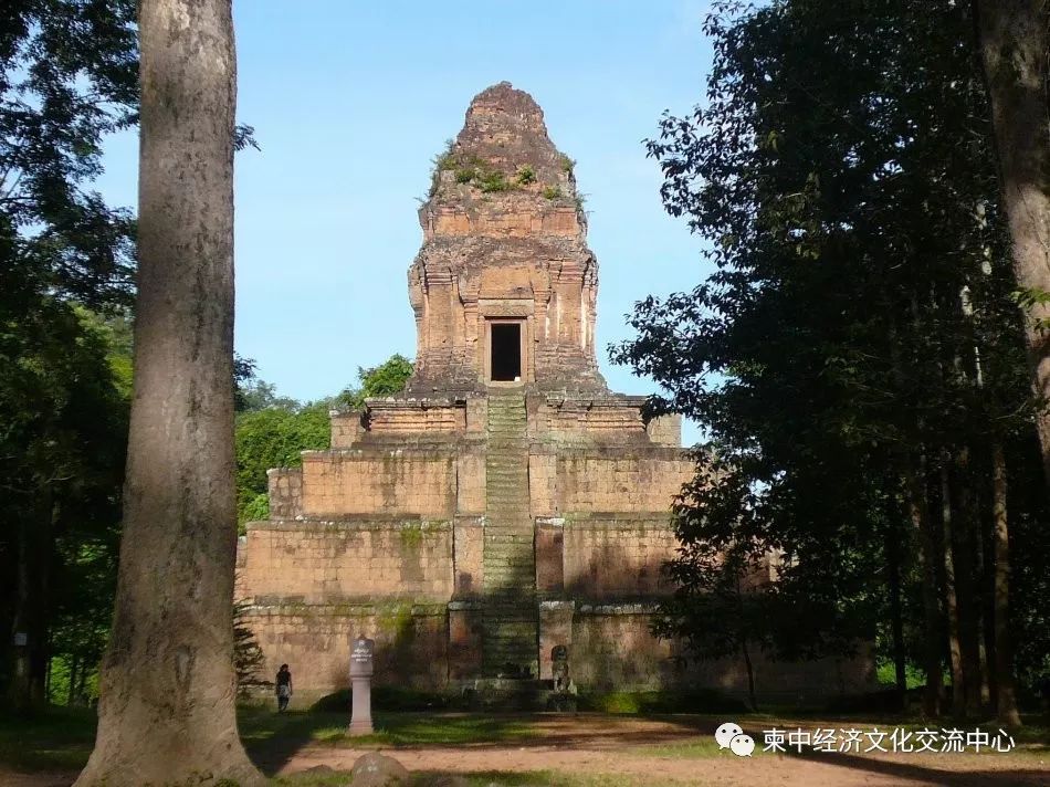 巴色占空寺(Baksei Chamkrong Temple)