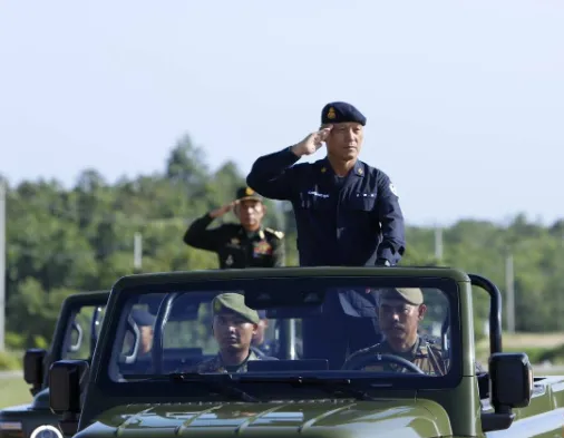 柬埔寨宪兵将阅兵，庆祝成立32周年