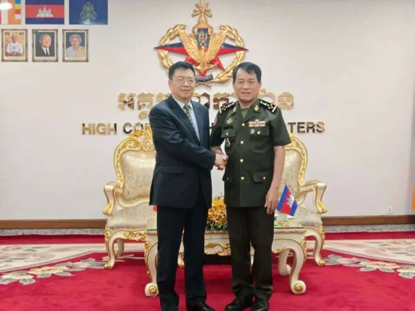 外交部亚洲事务特使访问柬埔寨就柬泰边境冲突做工作